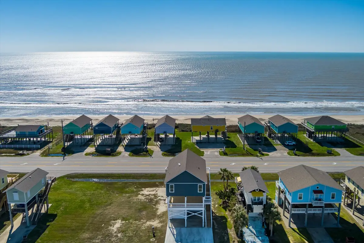 2419 Audubon Avenue, Gilchrist, TX 77617 - #1