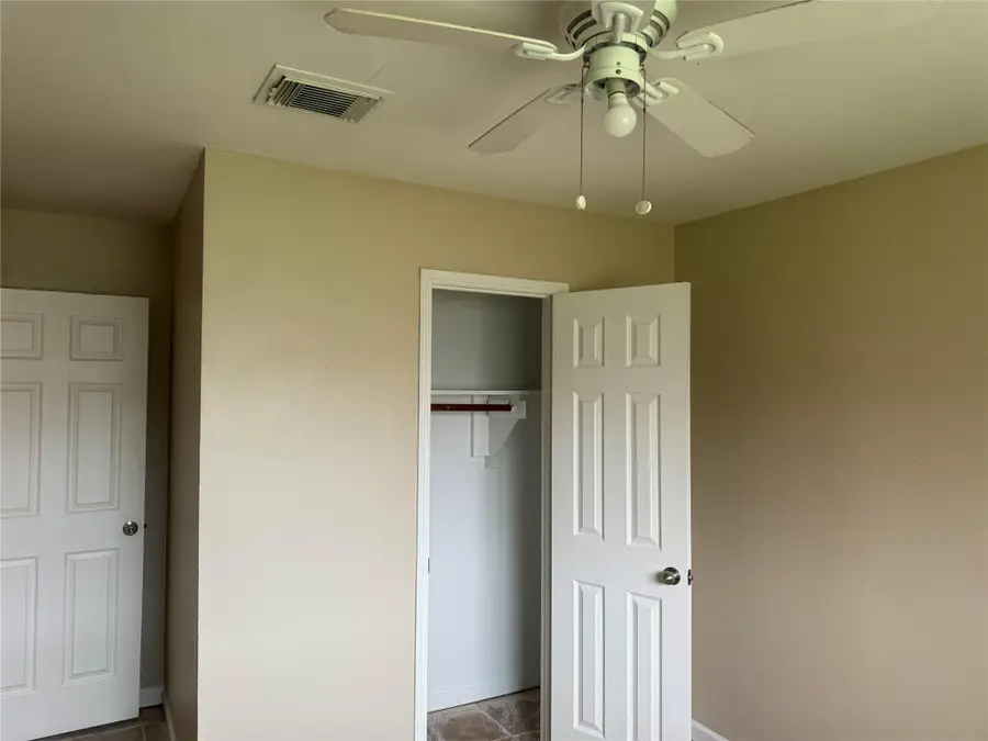 4907 Redfish Reef Drive, Bacliff, TX 77518 - #3