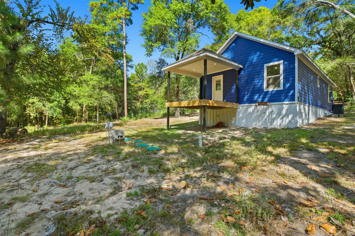 154 Lakeview Drive E, Livingston, TX 77351 - Image #1