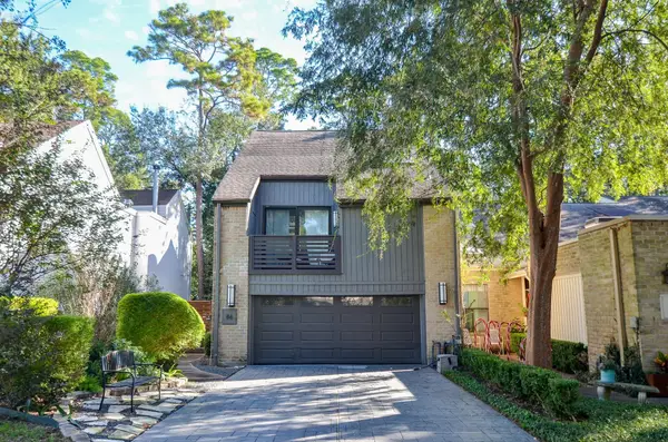 86 Sugarberry Circle, Houston, TX 77024