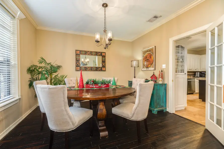 102 Silver Lace Street, Lake Jackson, TX 77566 - Image #3