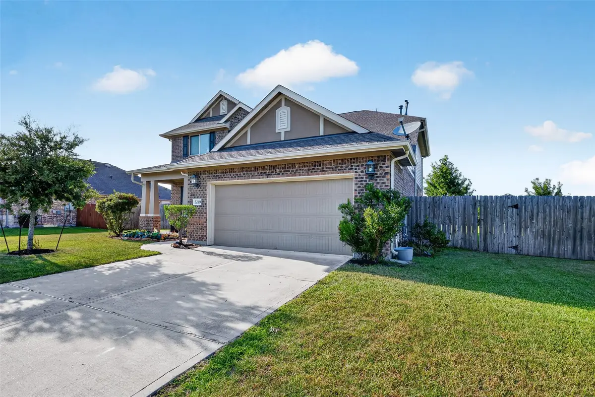 3219 Charles Place, Monterey Belvieu, TX 77523 - #1