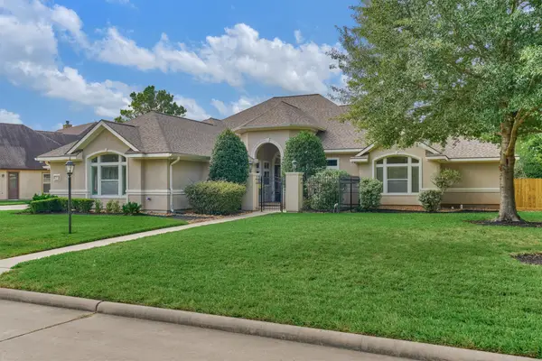 72 Wycliffe Drive, Montgomery, TX 77356