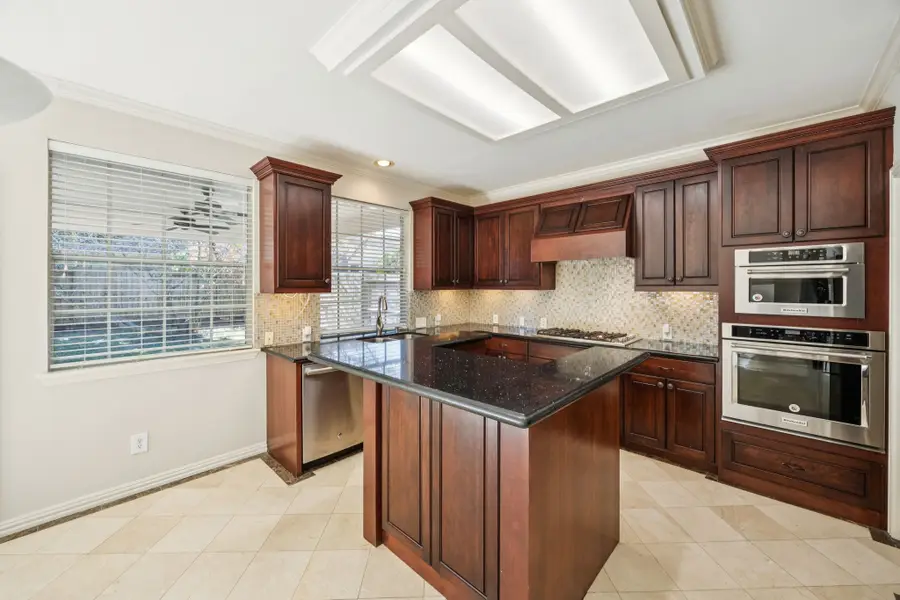 3002 Autumn Cove Court, Friendswood, TX 77546 - Image #3