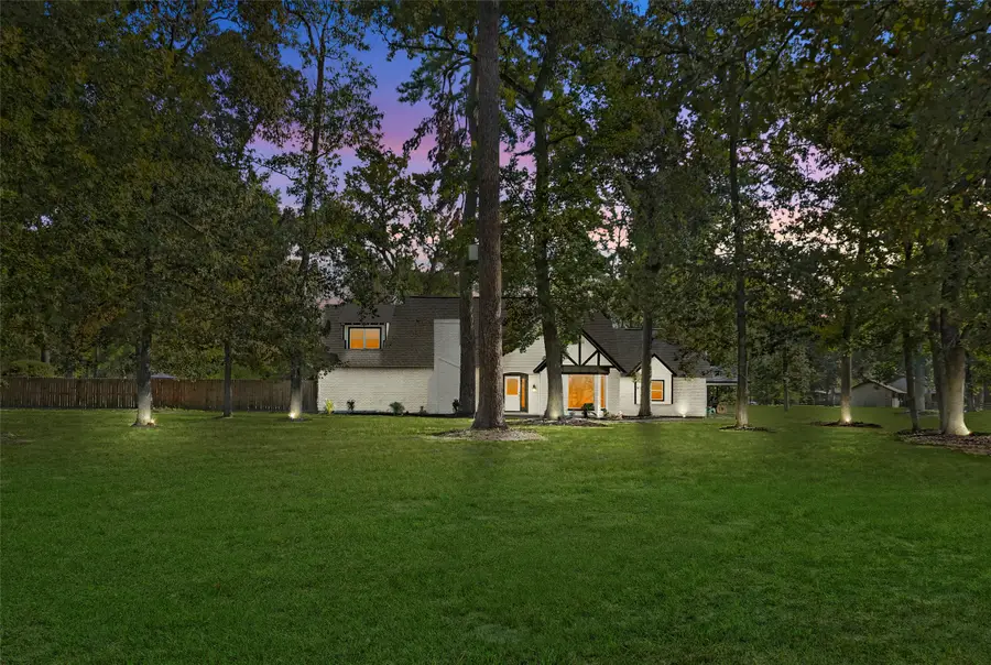 8526 Oakwood Drive, Magnolia, TX 77354 - Image #3