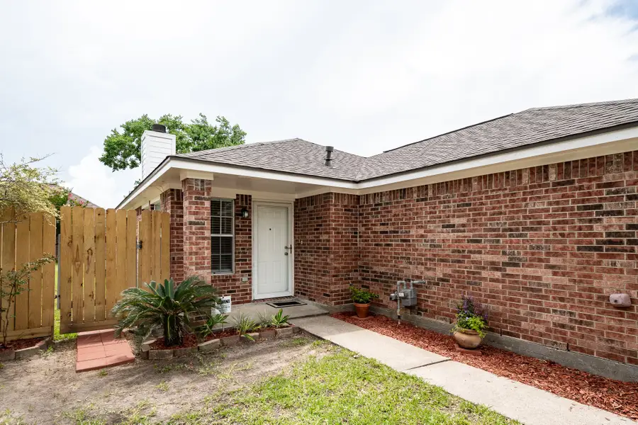 4705 Meadowood Drive, Baytown, TX 77521 - #2