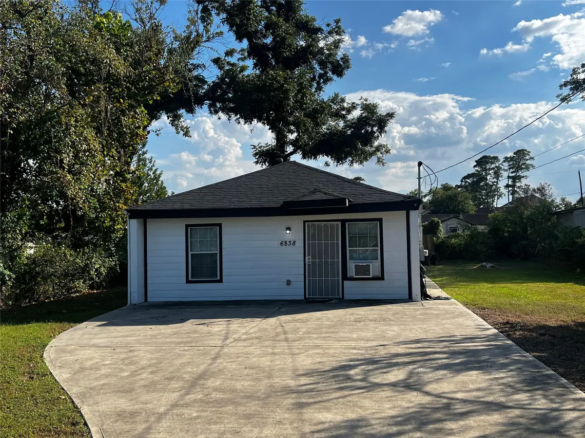 6838 Carothers Street, Houston, TX 77028 - Image #1