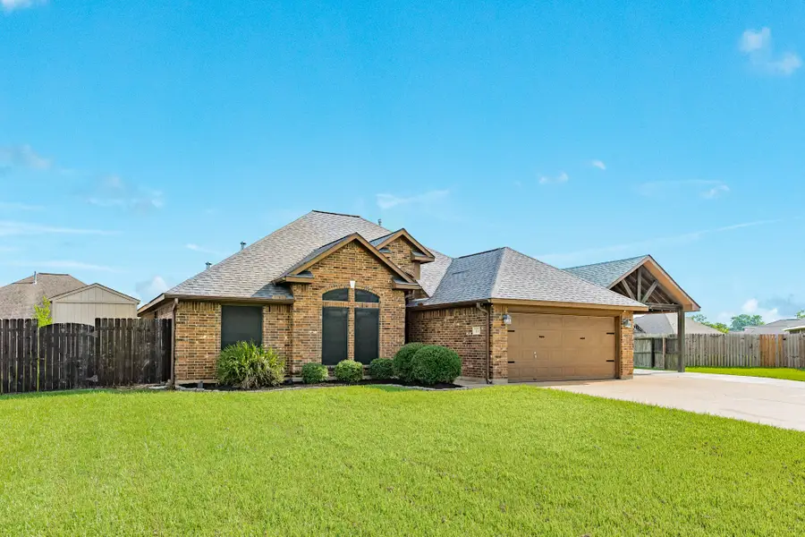 111 Goldfinch Ct, Richwood, TX 77531 - #3