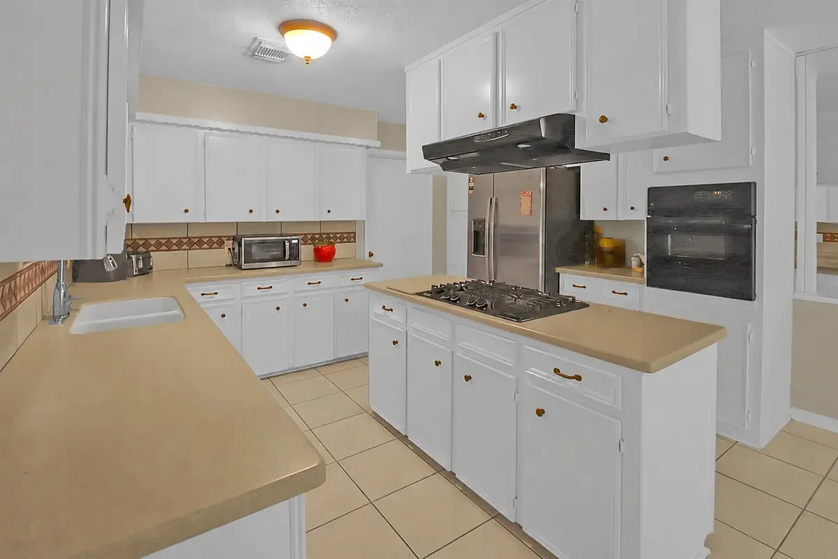 4205 Lariat Drive, Baytown, TX 77521 - #1