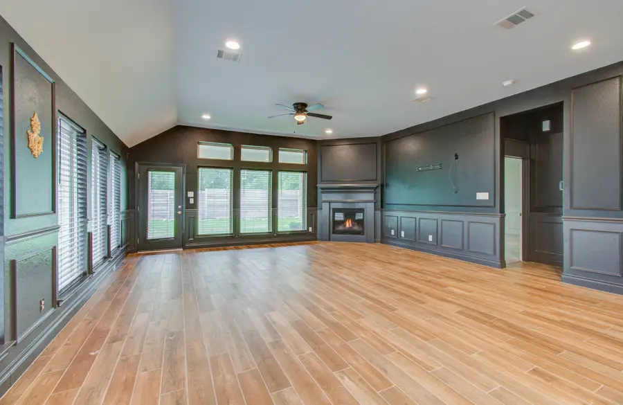 17107 Crimson Crest Drive, Conroe, TX 77302 - Image #3