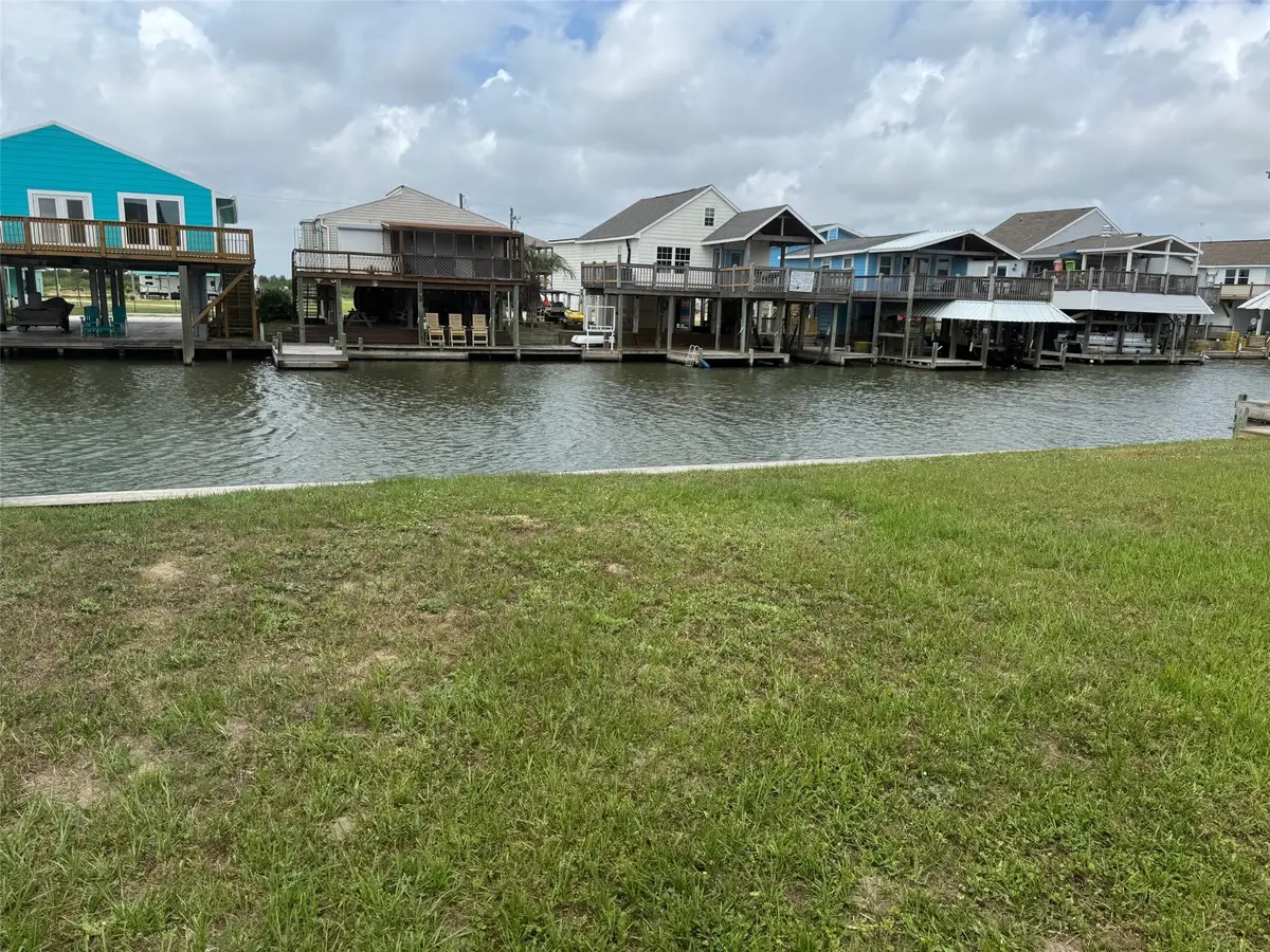 1193 Bay Street, Crystal Beach, TX 77650 - #1