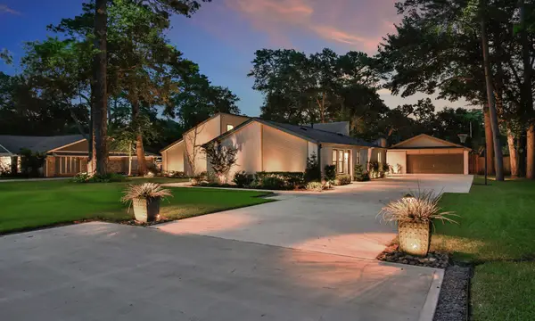 11918 Beverly Drive, Houston, TX 77065