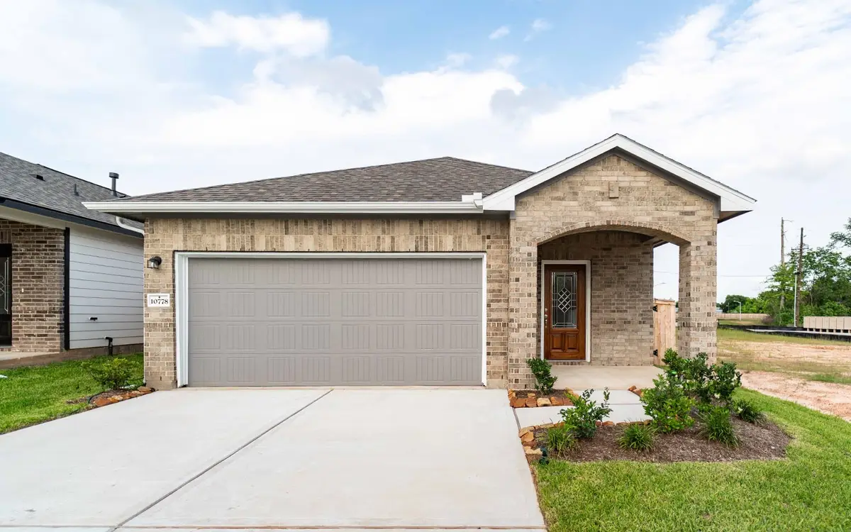 10778 Sora Drive, Willis, TX 77378 - Image #1