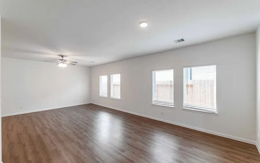 10778 Sora Drive, Willis, TX 77378 - Image #2