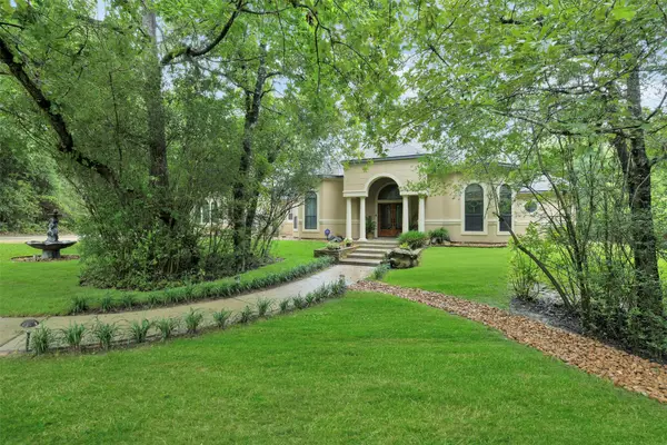 26150 Crown Ranch Boulevard, Montgomery, TX 77316