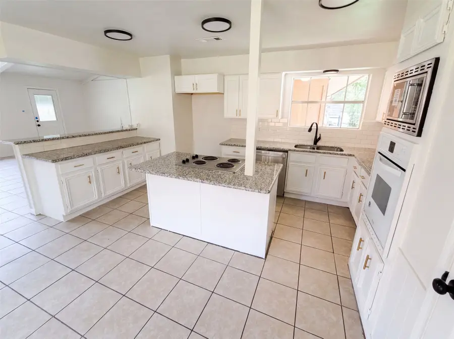 719 Equinox Street, Crosby, TX 77532 - #2