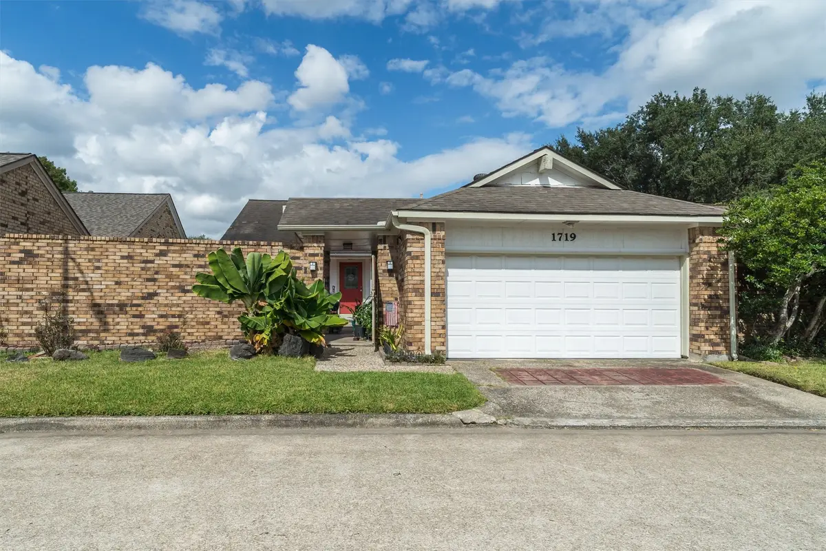 1719 Sullins Way, Houston, TX 77058 - Image #1