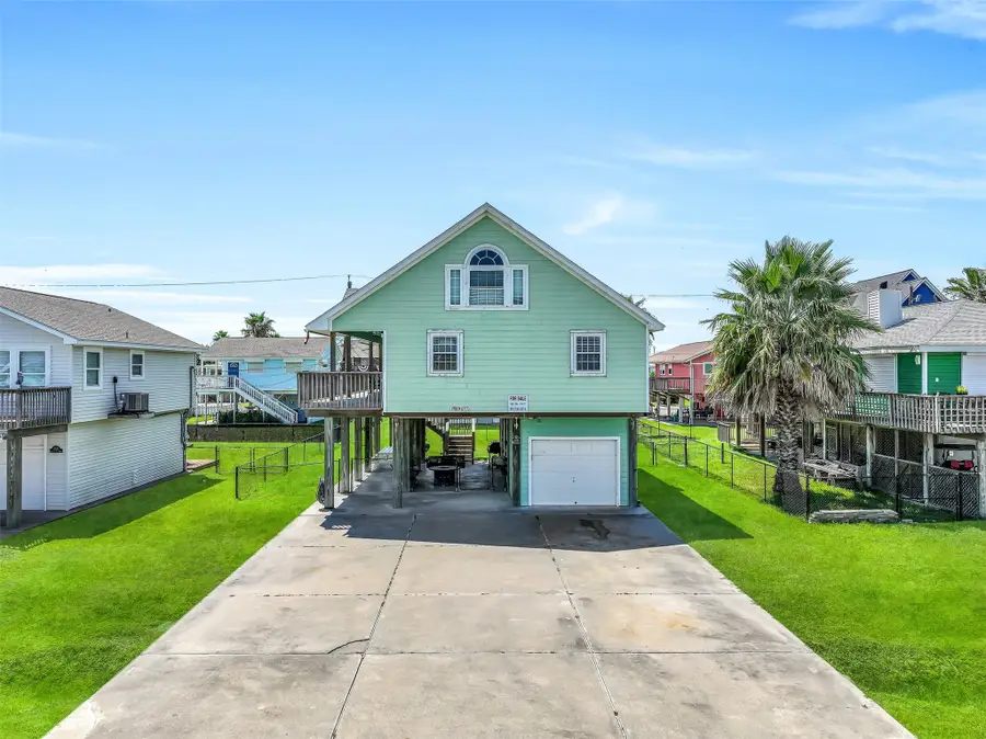 4018 Reeves Drive, Galveston, TX 77554 - #2