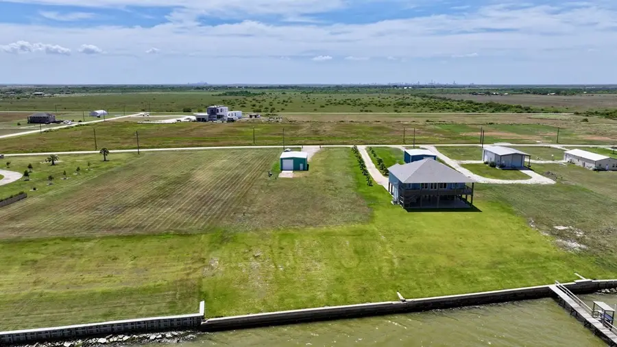 114 N Red Snapper Drive, Port Lavaca, TX 77979 - Image #2