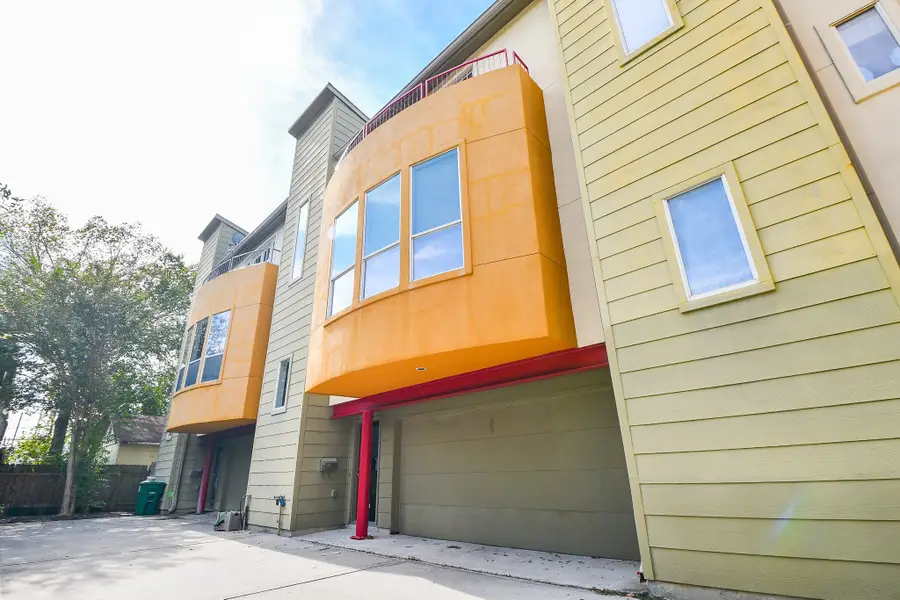 92 Dennis Street #B, Houston, TX 77006 - #2