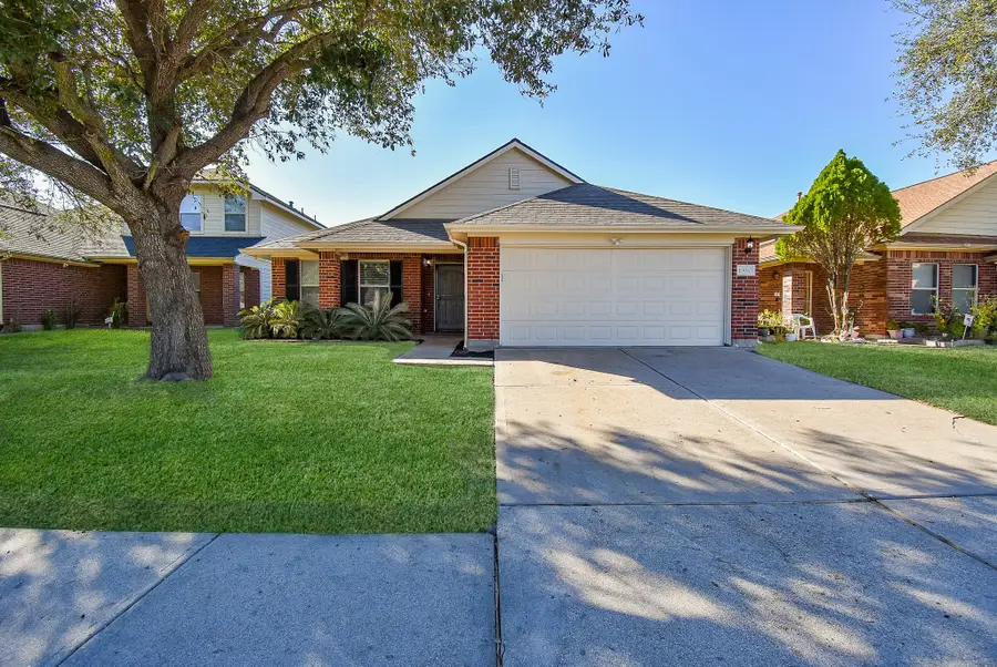 13010 Cherton Court, Houston, TX 77045 - Image #2