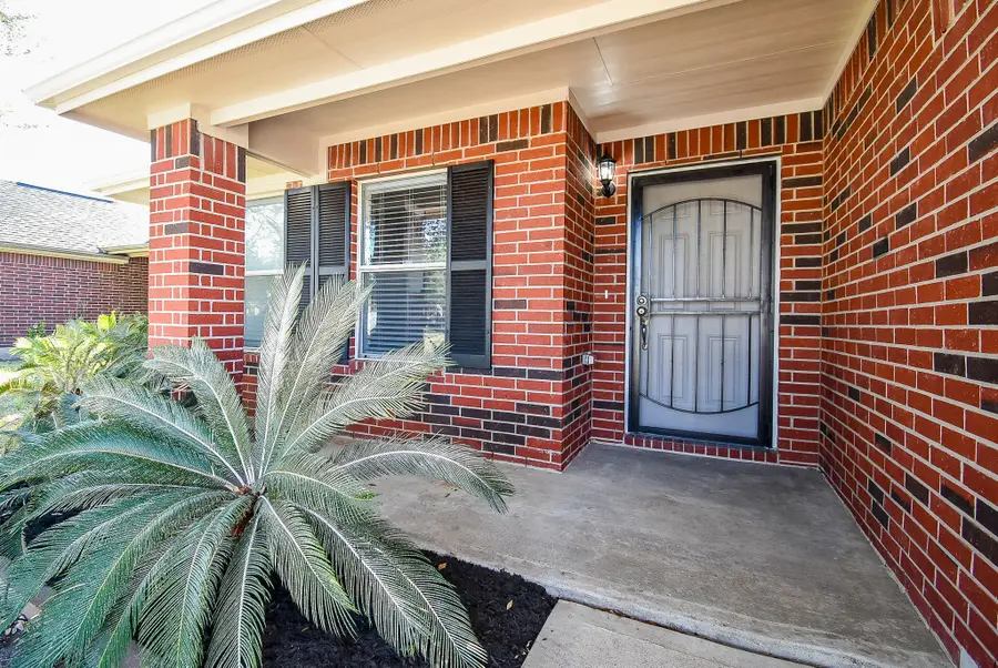 13010 Cherton Court, Houston, TX 77045 - Image #3