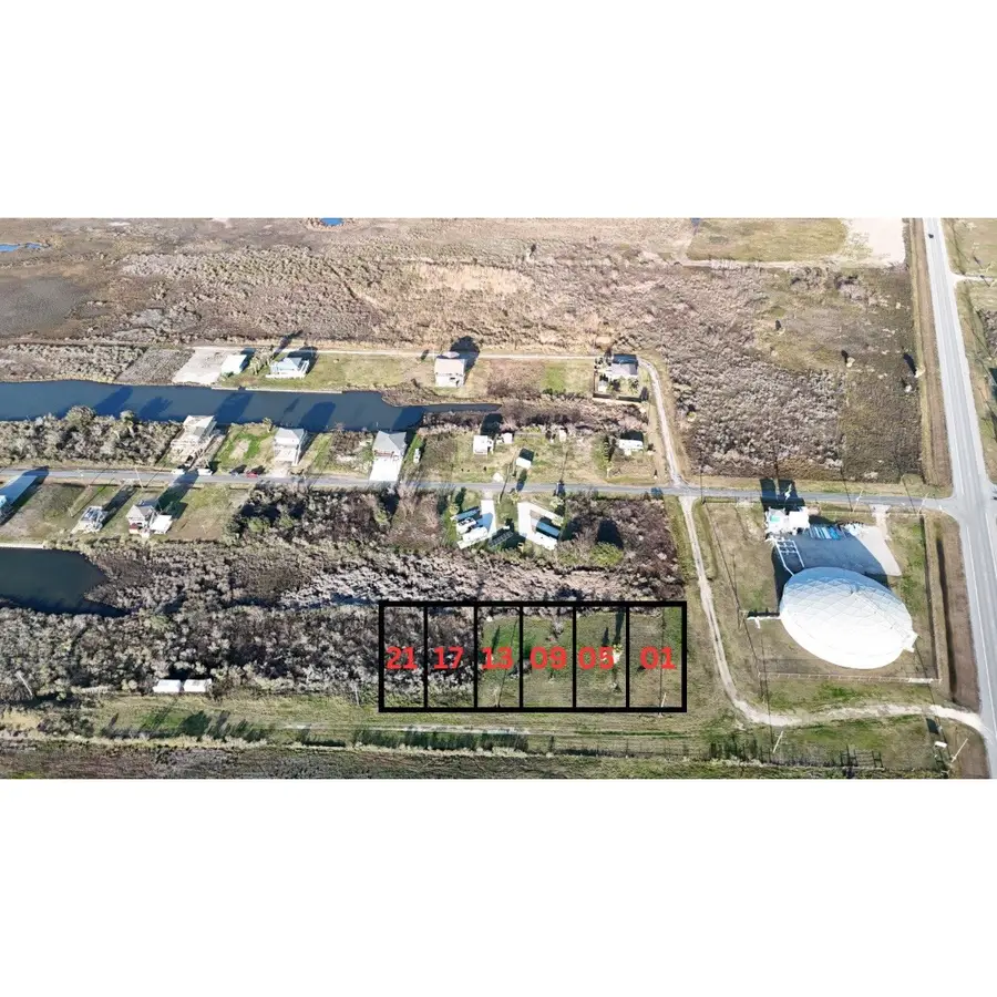 1109 Guppy, Crystal Beach, TX 77650 - #2