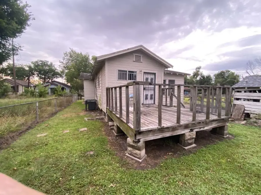 2805 Brackenridge Street, Houston, TX 77026 - Image #3