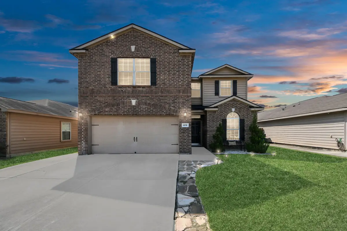 6931 Primrose Road, Baytown, TX 77521 - #1