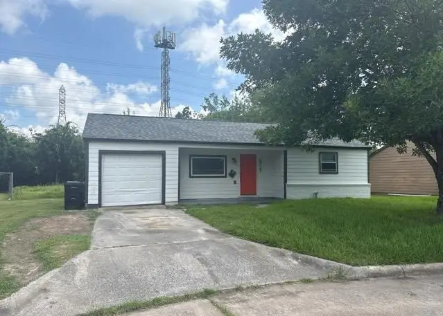 5727 Rue Street, Houston, TX 77033 - #1