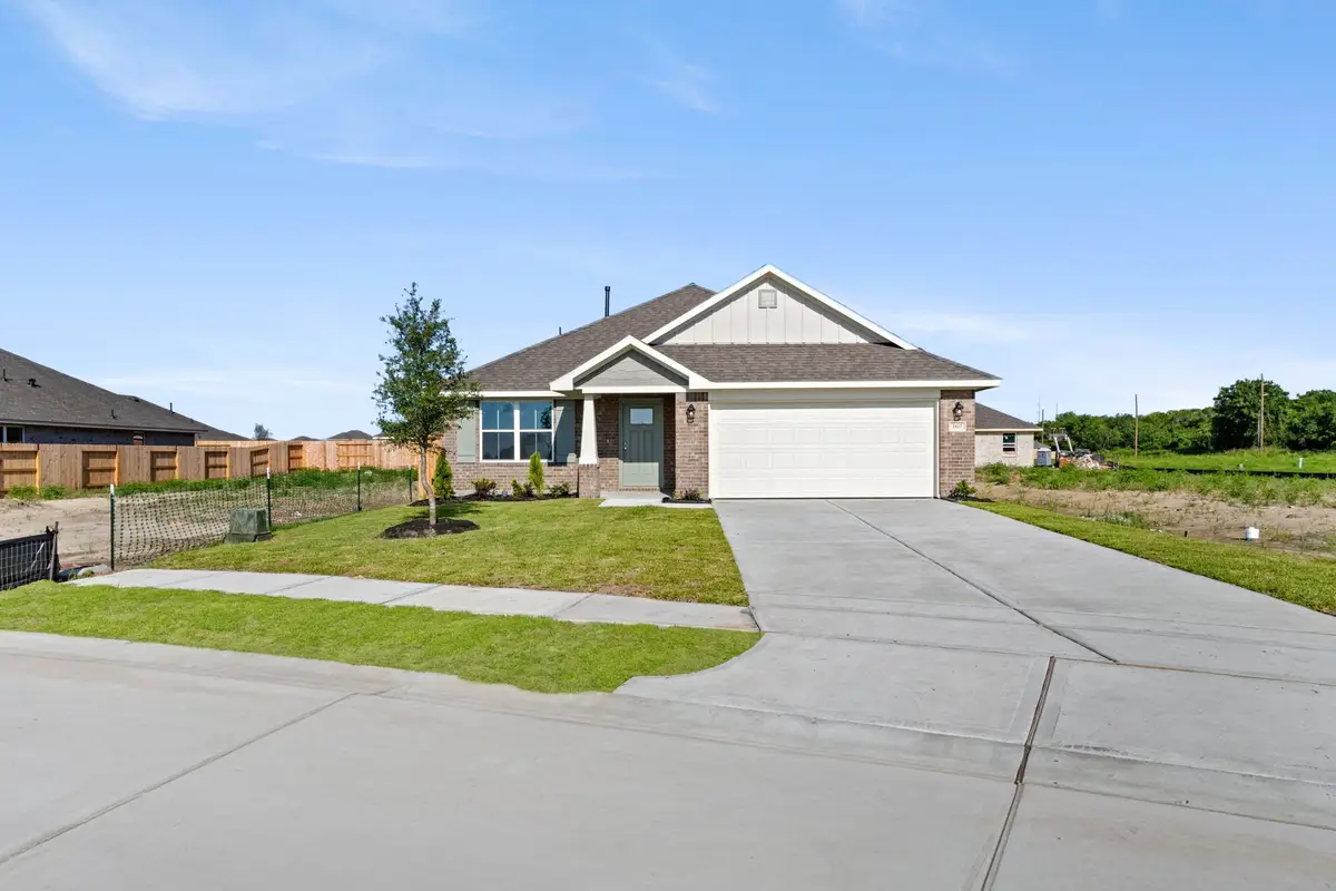 2127 Emerald Lake Trail, Arlington, TX 77525 - Image #1