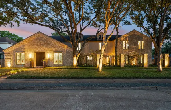 16310 Brook Forest Drive, Houston, TX 77059