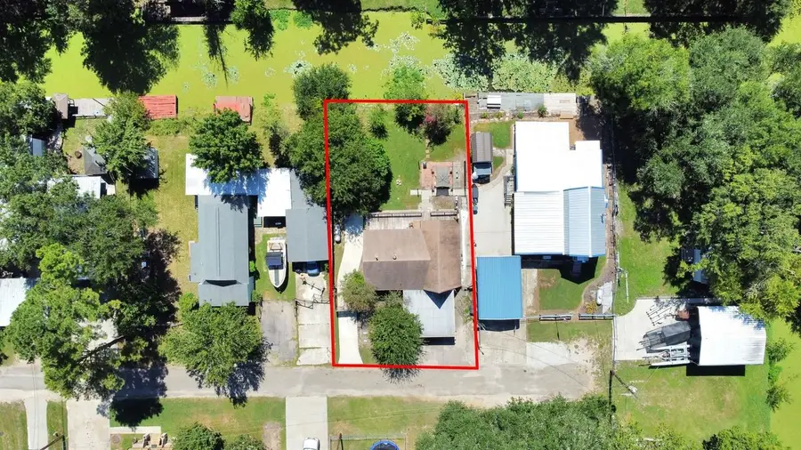 9563 Darkwood Street, Willis, TX 77318 - Image #2