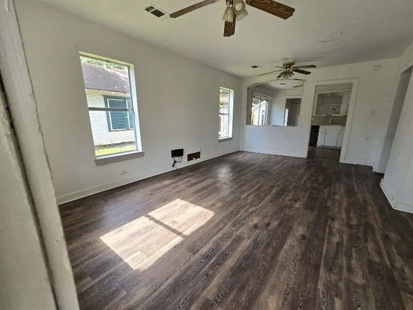 200 S Magnolia Street, Highlands, TX 77562 - #3