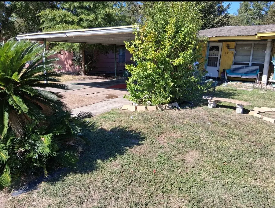 6043 Doulton Drive, Houston, TX 77033 - Image #2