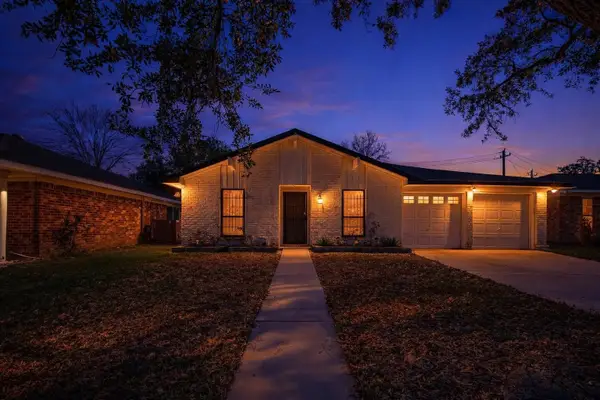 12043 Corona Lane, Houston, TX 77072