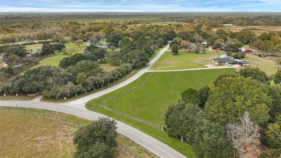 33108 Pecan Hill, Fulshear, TX 77423 - Image #2