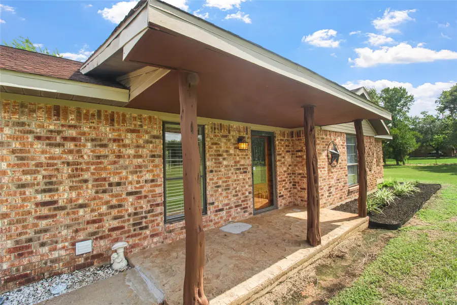10704 Buls Road, East Bernard, TX 77435 - Image #3