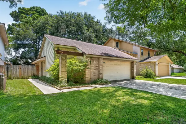 16606 Quiet Trail Drive, Humble, TX 77396