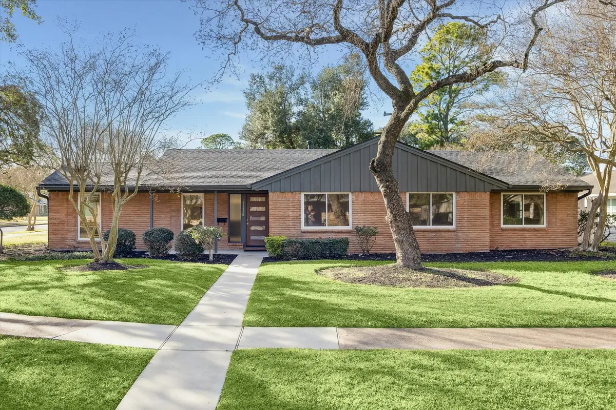 11126 Atwell Drive, Houston, TX 77096 - Image #1