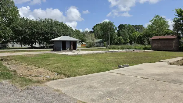 3538 10th Street, Beaumont, TX 77705