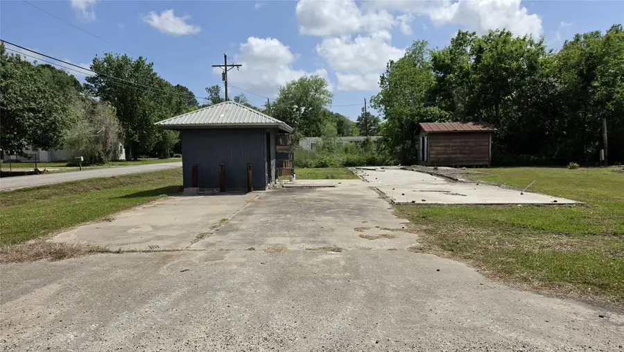 3538 10th Street, Beaumont, TX 77705 - #3