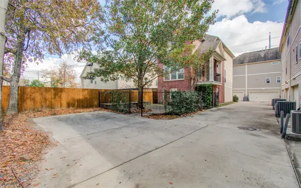 4100 Blossom Street #A, Houston, TX 77007
