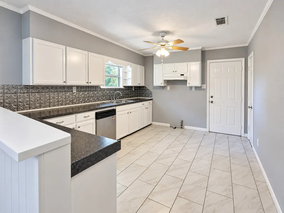 8767 Cloverdale Street, Beaumont, TX 77705 - #1