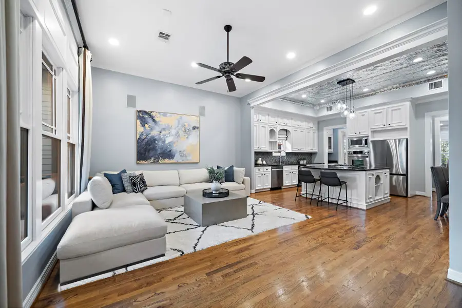 619 E 8th 1/2 Street, Houston, TX 77007 - #2