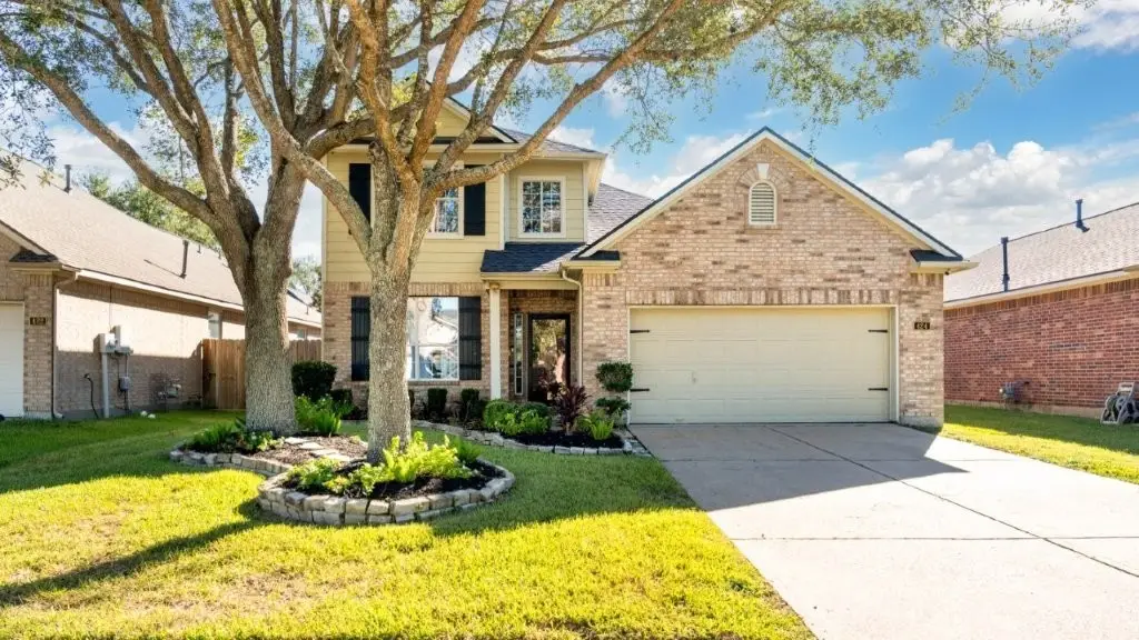 424 Drake Lane, League City, TX 77573 - Image #1