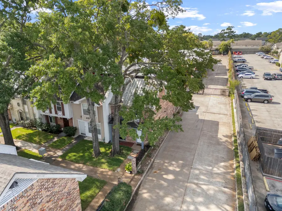 1271 Witte Road #26, Houston, TX 77055 - Image #3