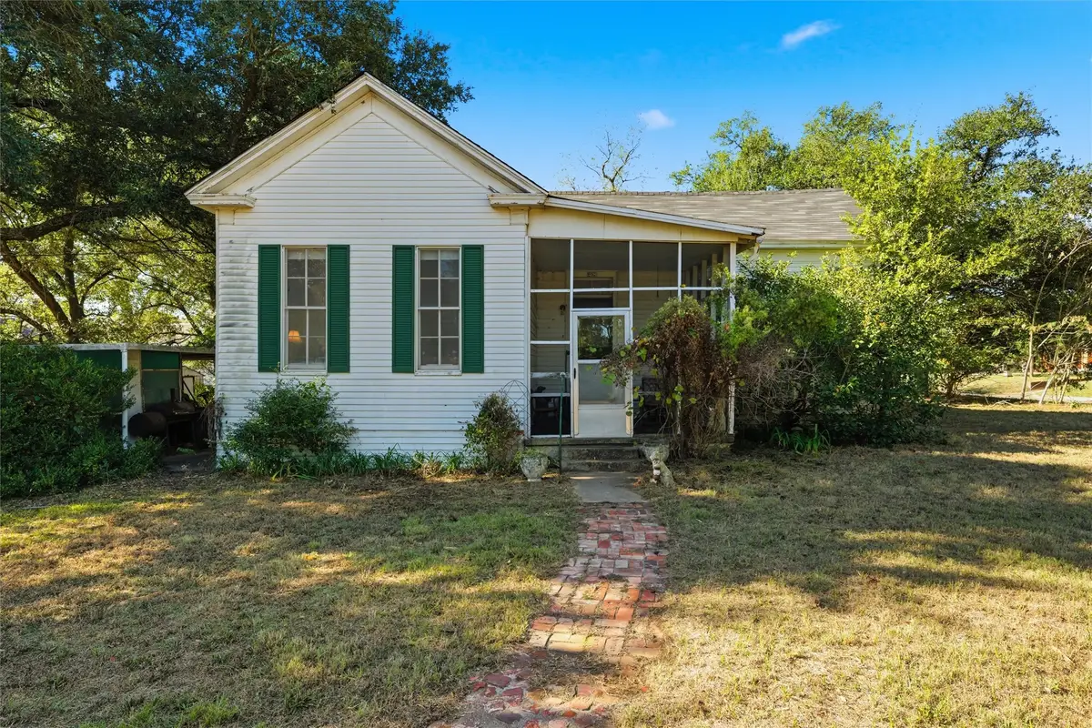 409 China Street, Calvert, TX 77837 - Image #1