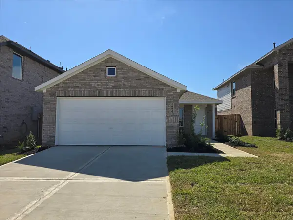 9207 Speckled Trout Drive, Baytown, TX 77521