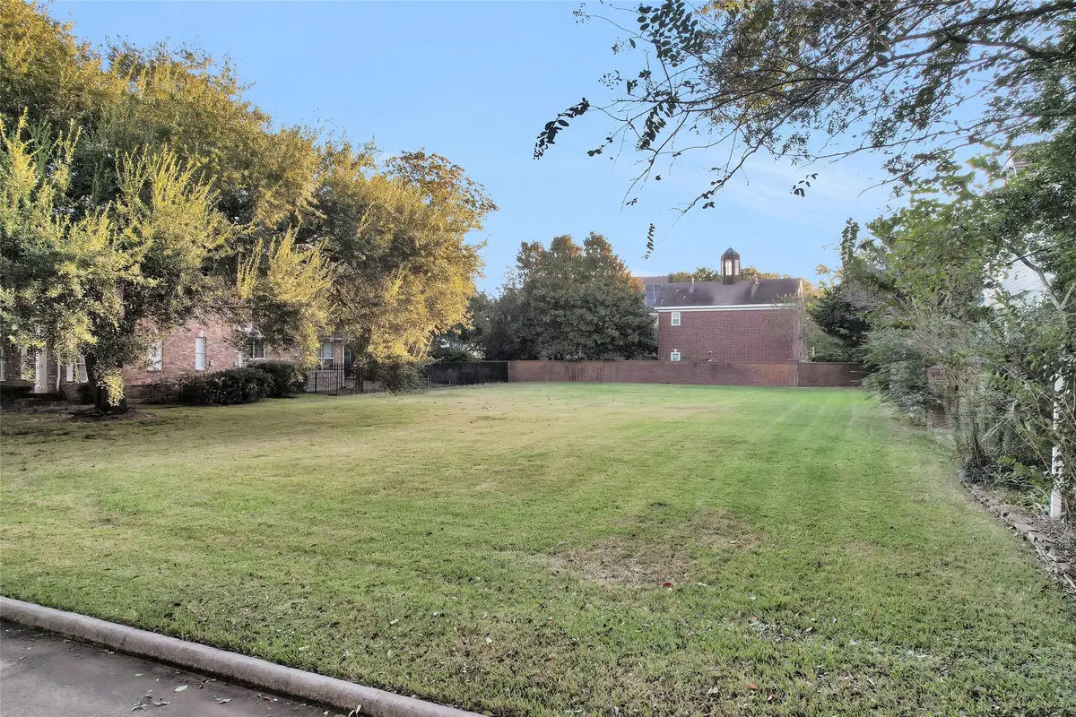 1206 Bluebonnet Drive, Seabrook, TX 77586 - Image #1